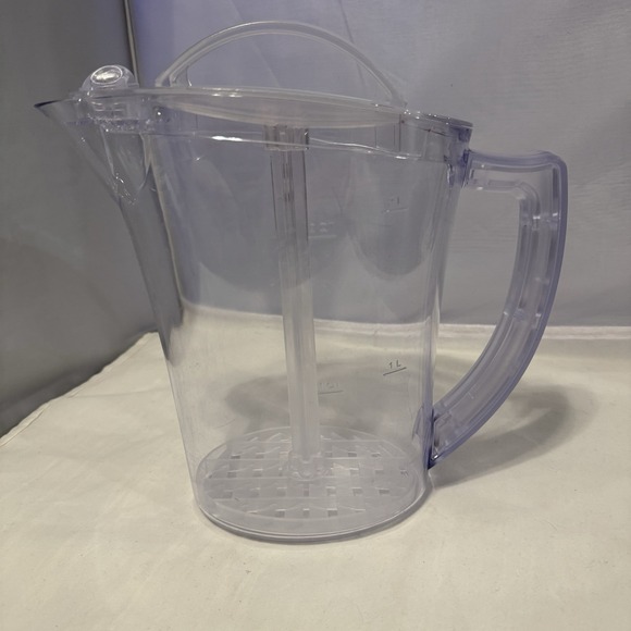 Pampered Chef Other - Pampered Chef‎ Quick-Stir Pitcher 2 QT/Liter Mixing Pitcher Clear Acrylic USA